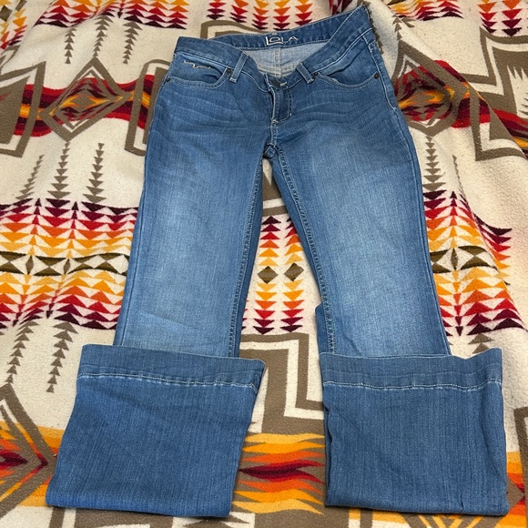 Kimes Ranch Lola 00/34 - Picture 2 of 3